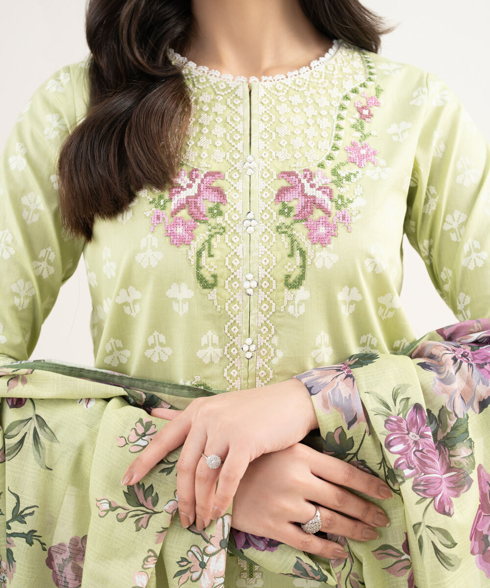 Women's Unstitched Lawn Embroidered Green 3 Piece Suit