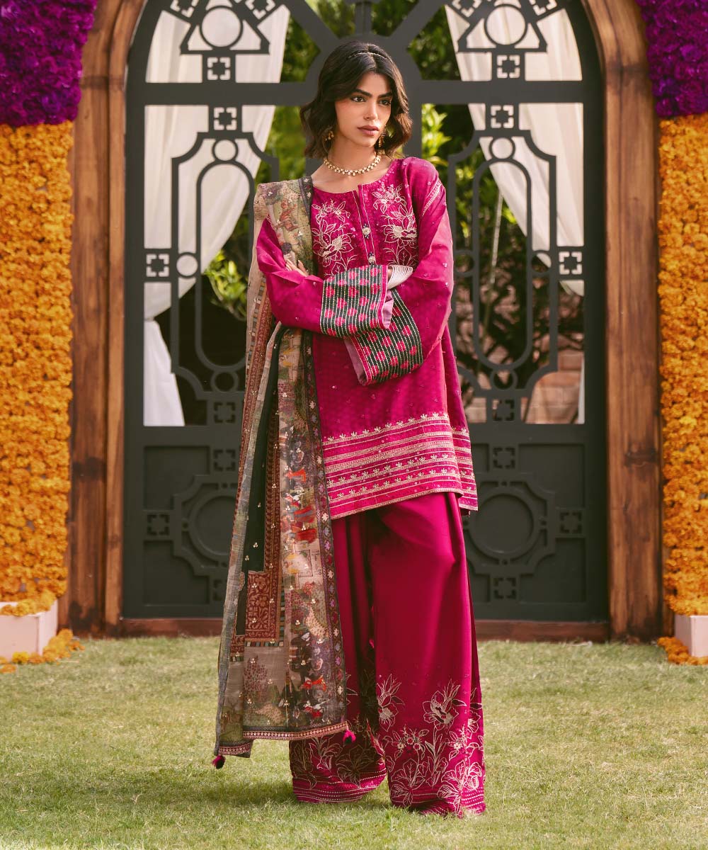 Women's Ready To Wear on SAPPHIRE END OF SEASON SALE UPTO 50% OFF